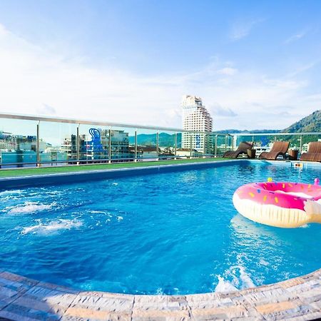 Dsure Hotel Phuket Patong Bagian luar foto