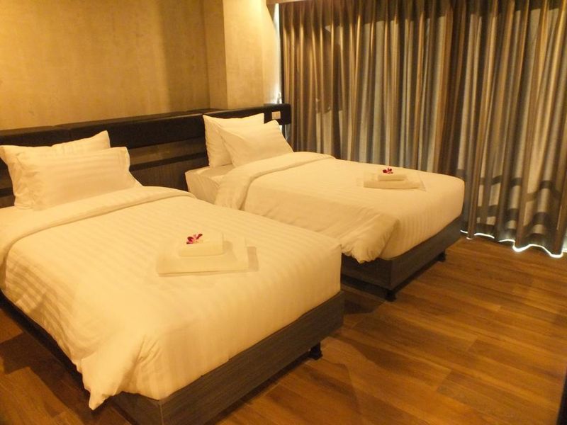 Dsure Hotel Phuket Patong Bagian luar foto