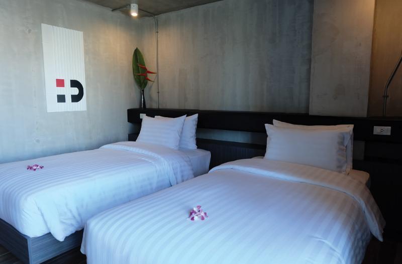 Dsure Hotel Phuket Patong Bagian luar foto